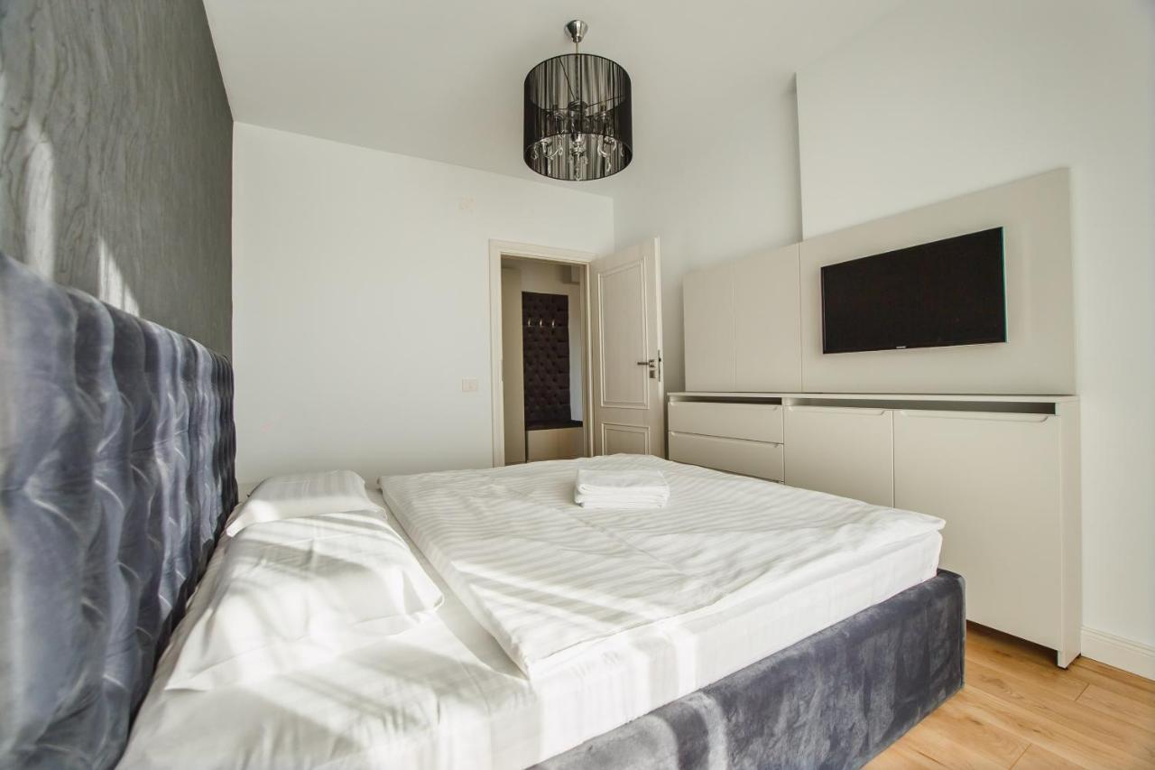 Fantastic Apartment At Prima Residence Oradea Exteriör bild