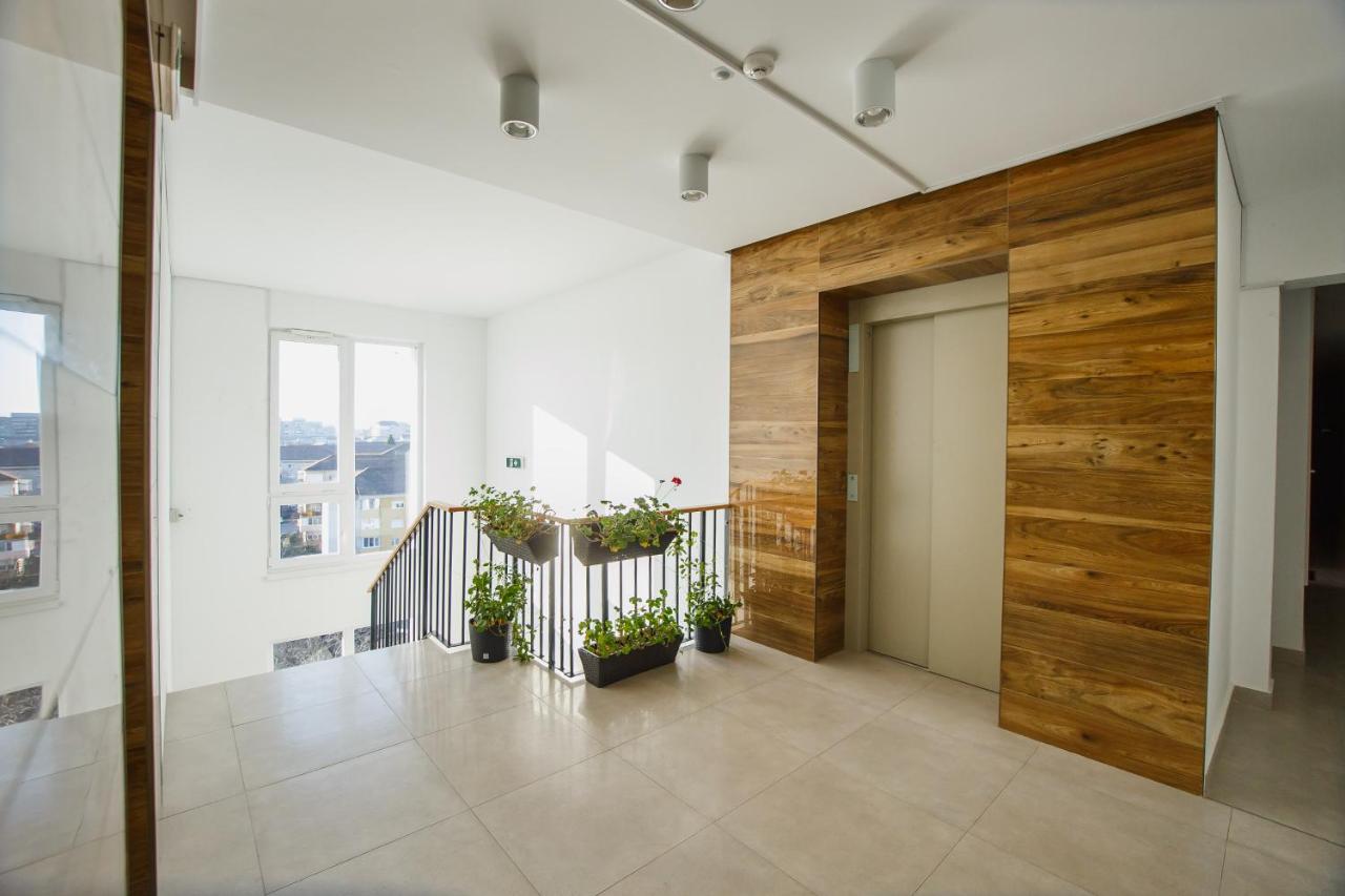Fantastic Apartment At Prima Residence Oradea Exteriör bild
