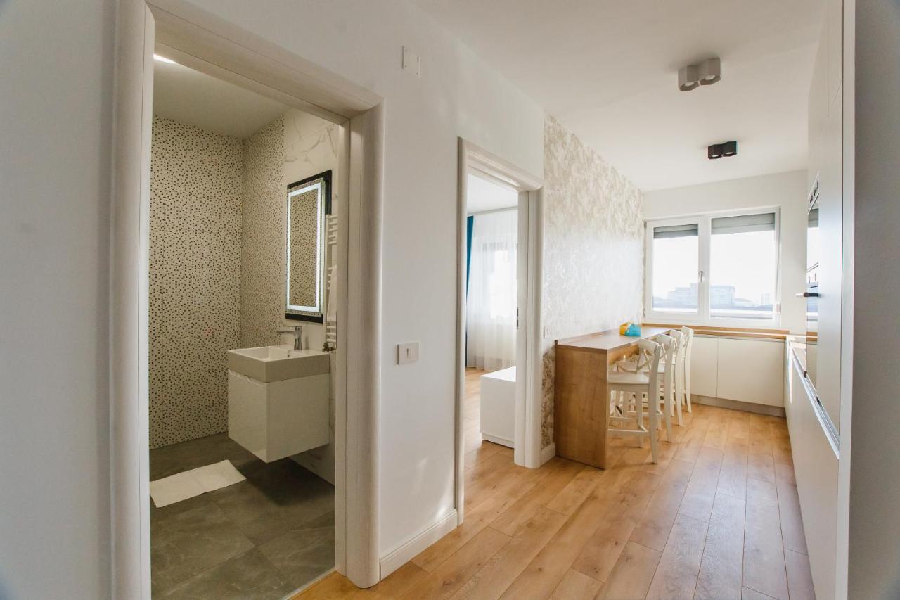 Fantastic Apartment At Prima Residence Oradea Exteriör bild