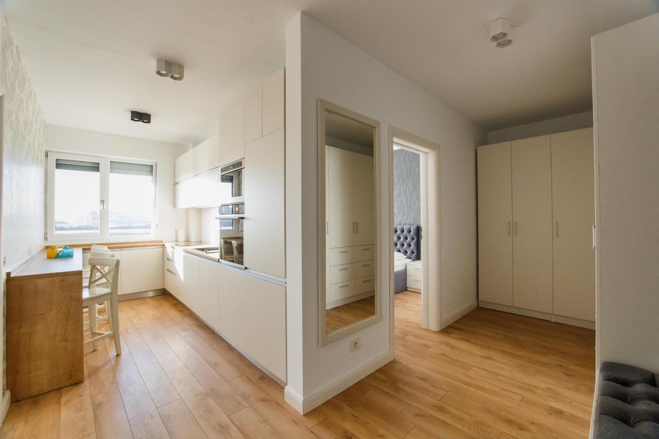 Fantastic Apartment At Prima Residence Oradea Exteriör bild