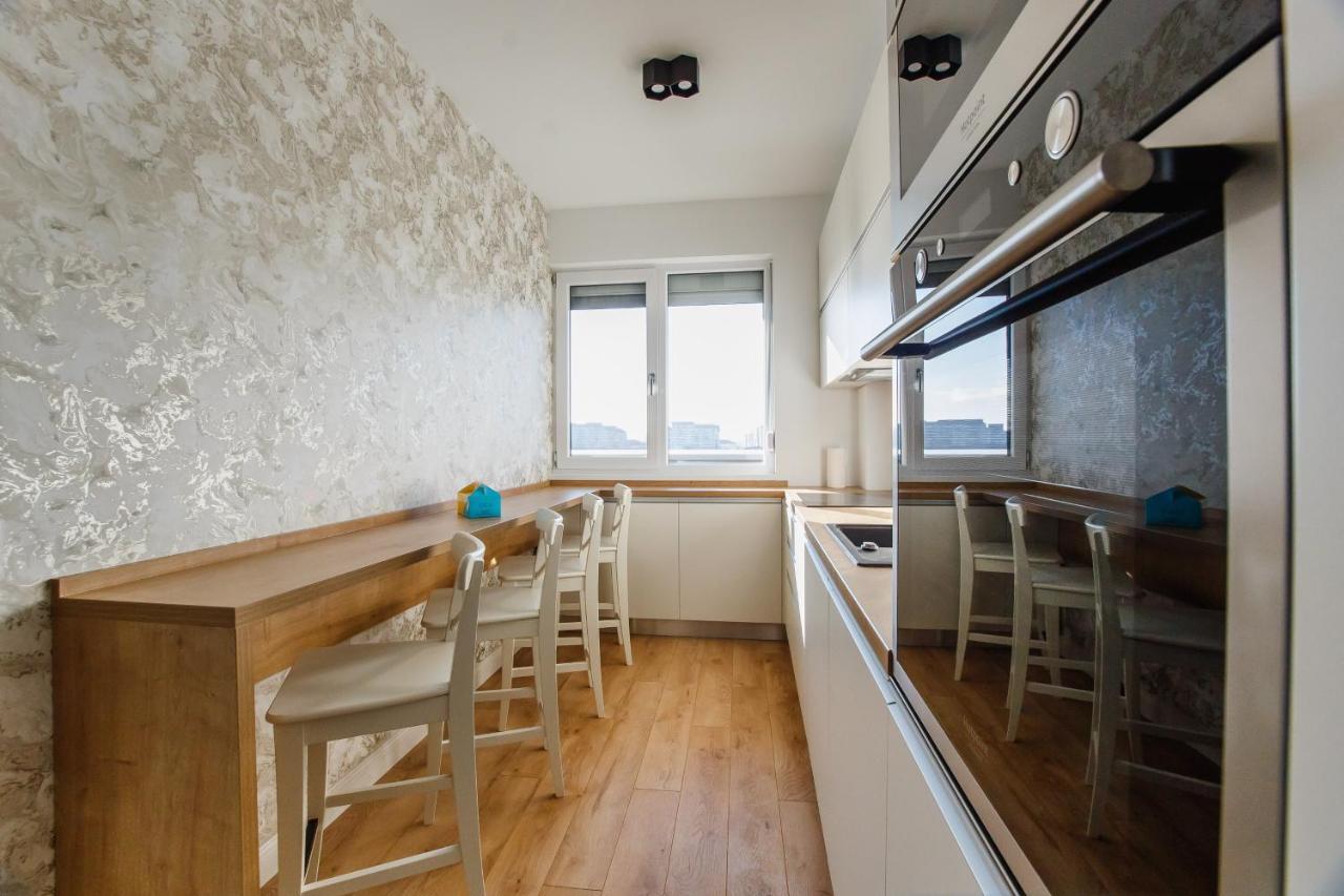Fantastic Apartment At Prima Residence Oradea Exteriör bild